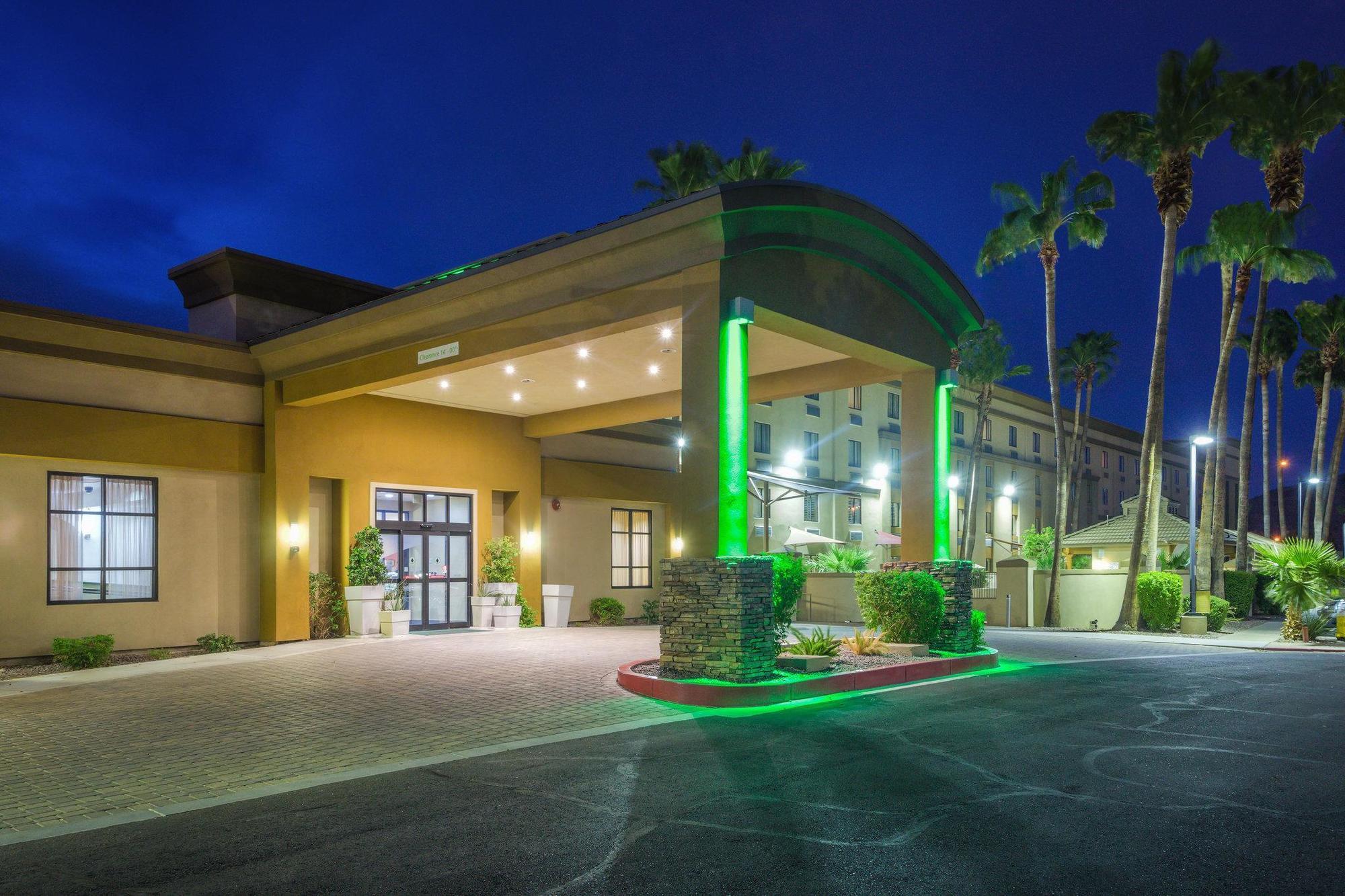 Holiday Inn North Phoenix Exterior photo