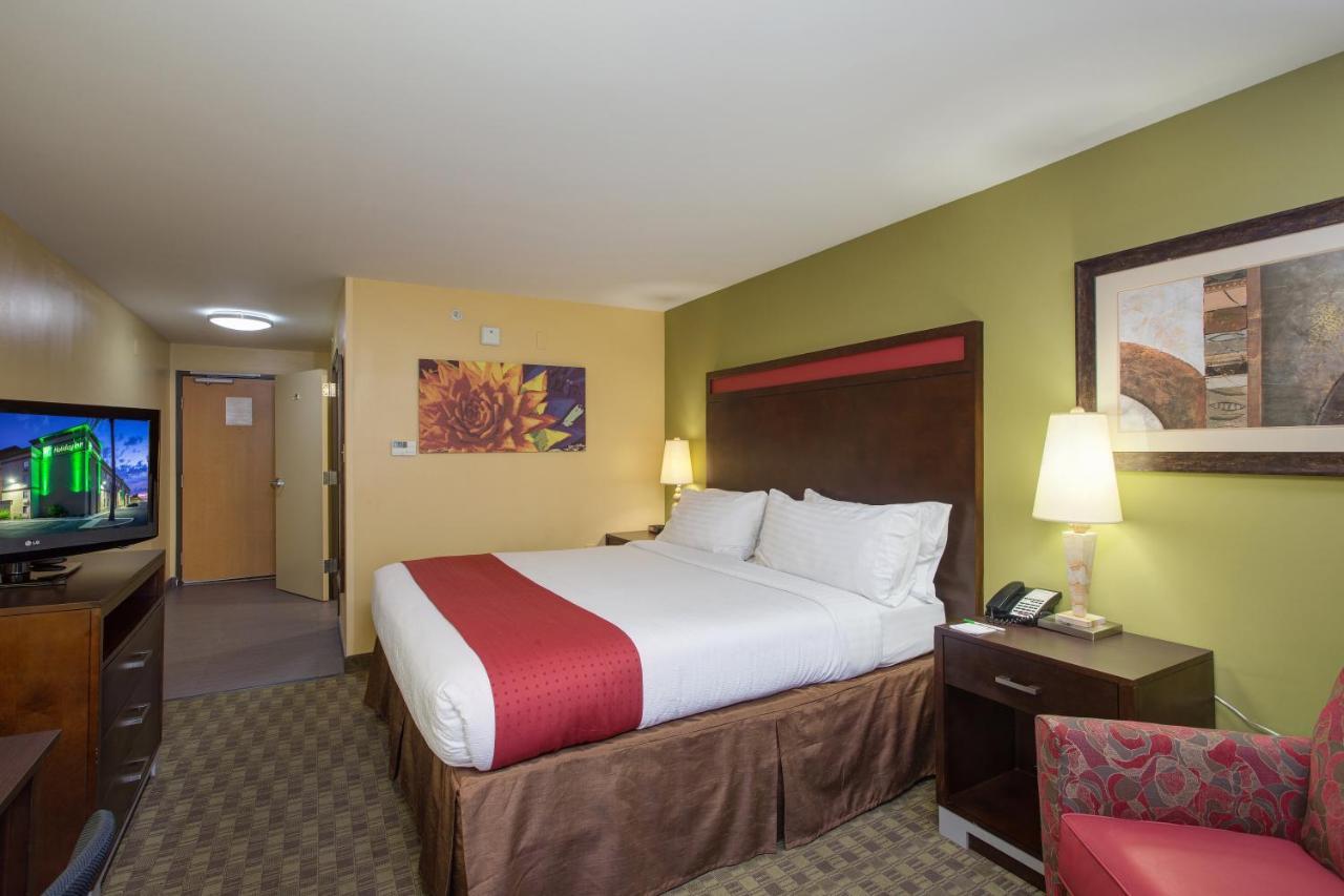 Holiday Inn North Phoenix Room photo