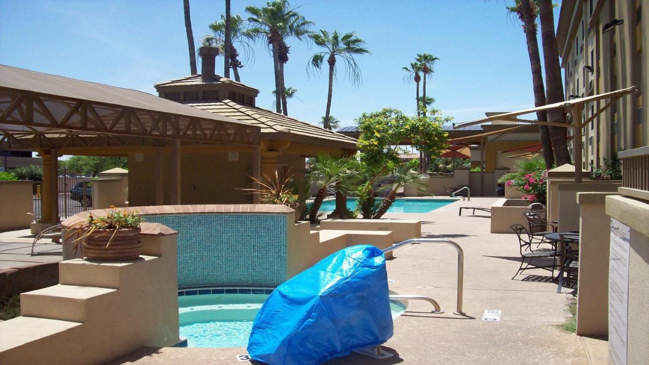 Holiday Inn North Phoenix Exterior photo